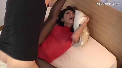 812